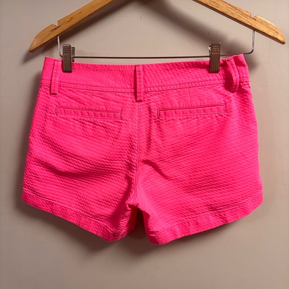 Lilly Pulitzer Callahan Short Neon Pink
Size 00 - Picture 2 of 6